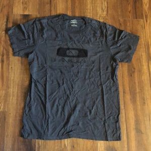 Oakley T-Shirt